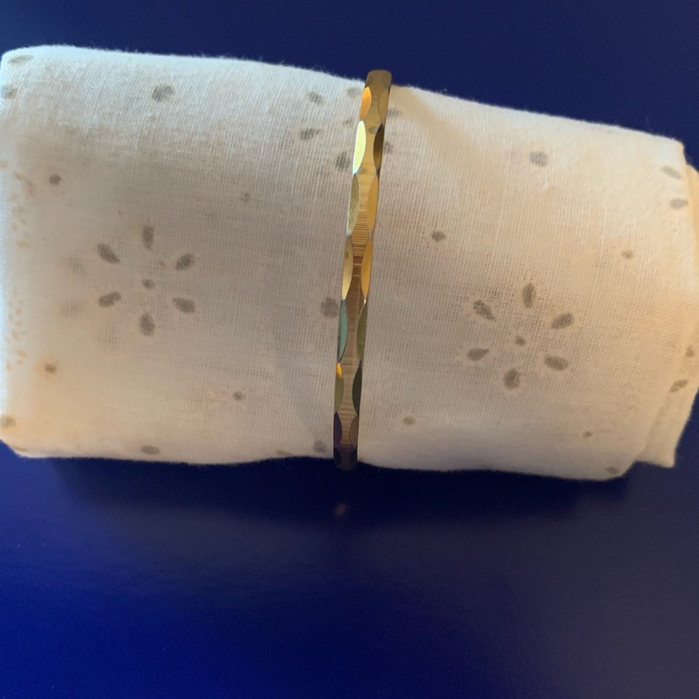 Monet Faceted Gold Tone Bangle Size Small Professional Classic Vtg 70's Sparkly
